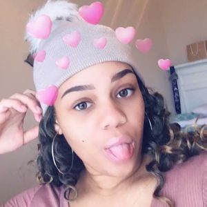 Meet your Posher, Briana